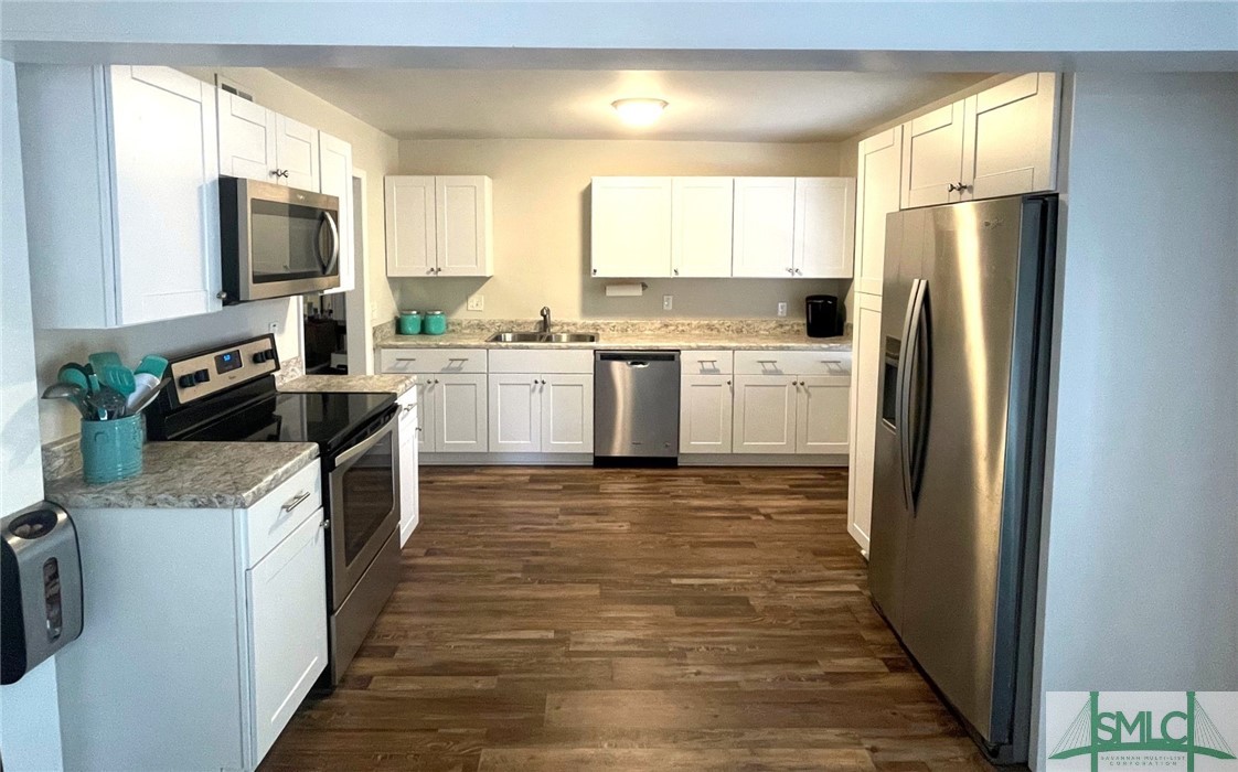 120 Van Nuys Boulevard