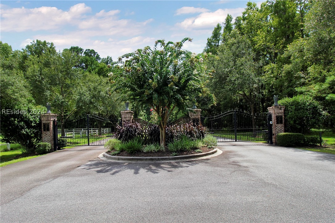 1071 Bridle Path Boulevard