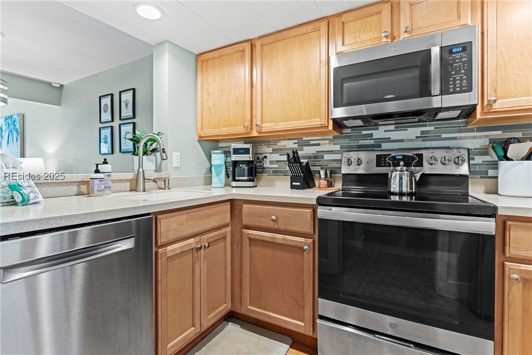 9 Tanglewood Drive Unit: 905