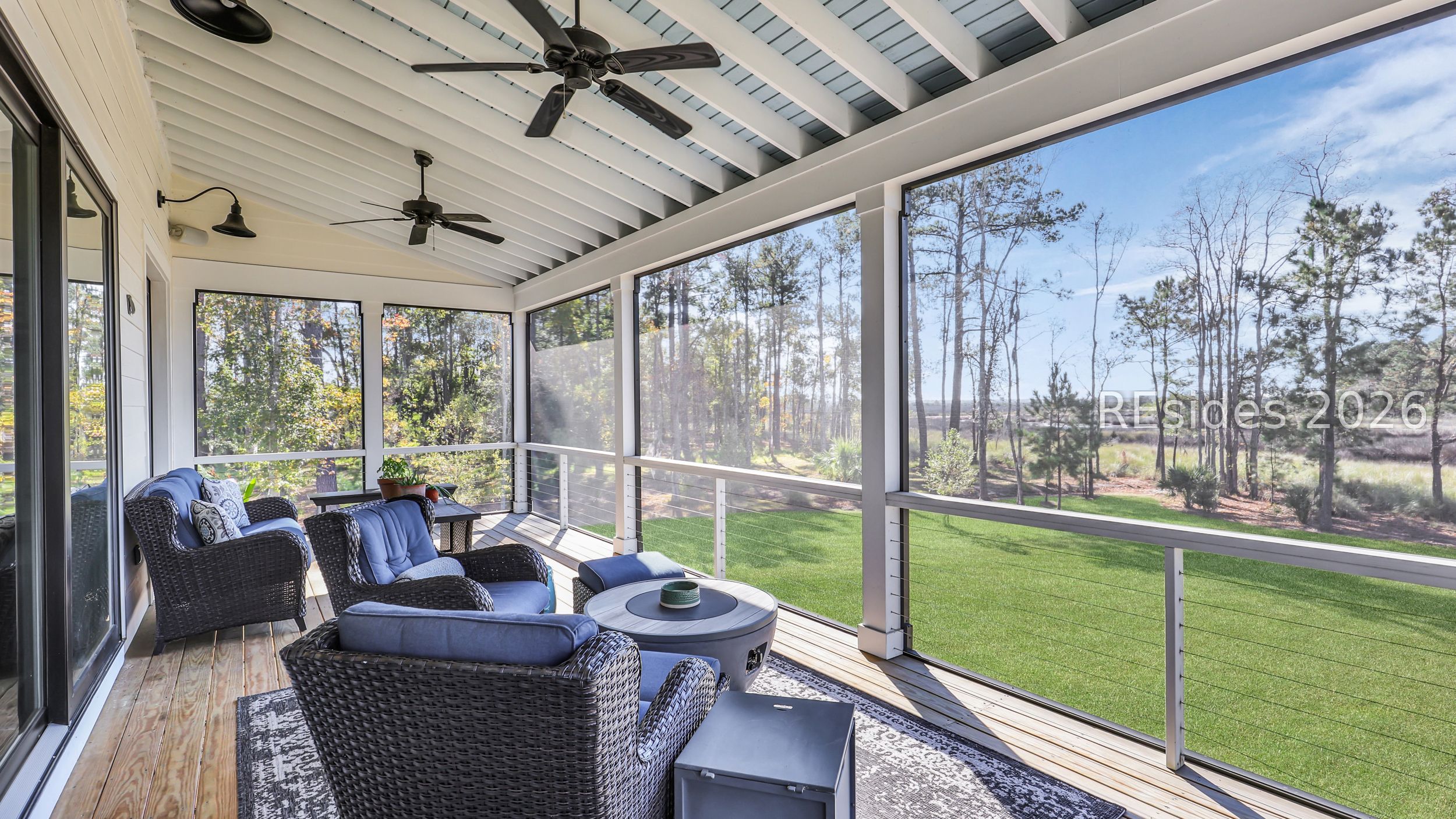 492 Hunters Loop S