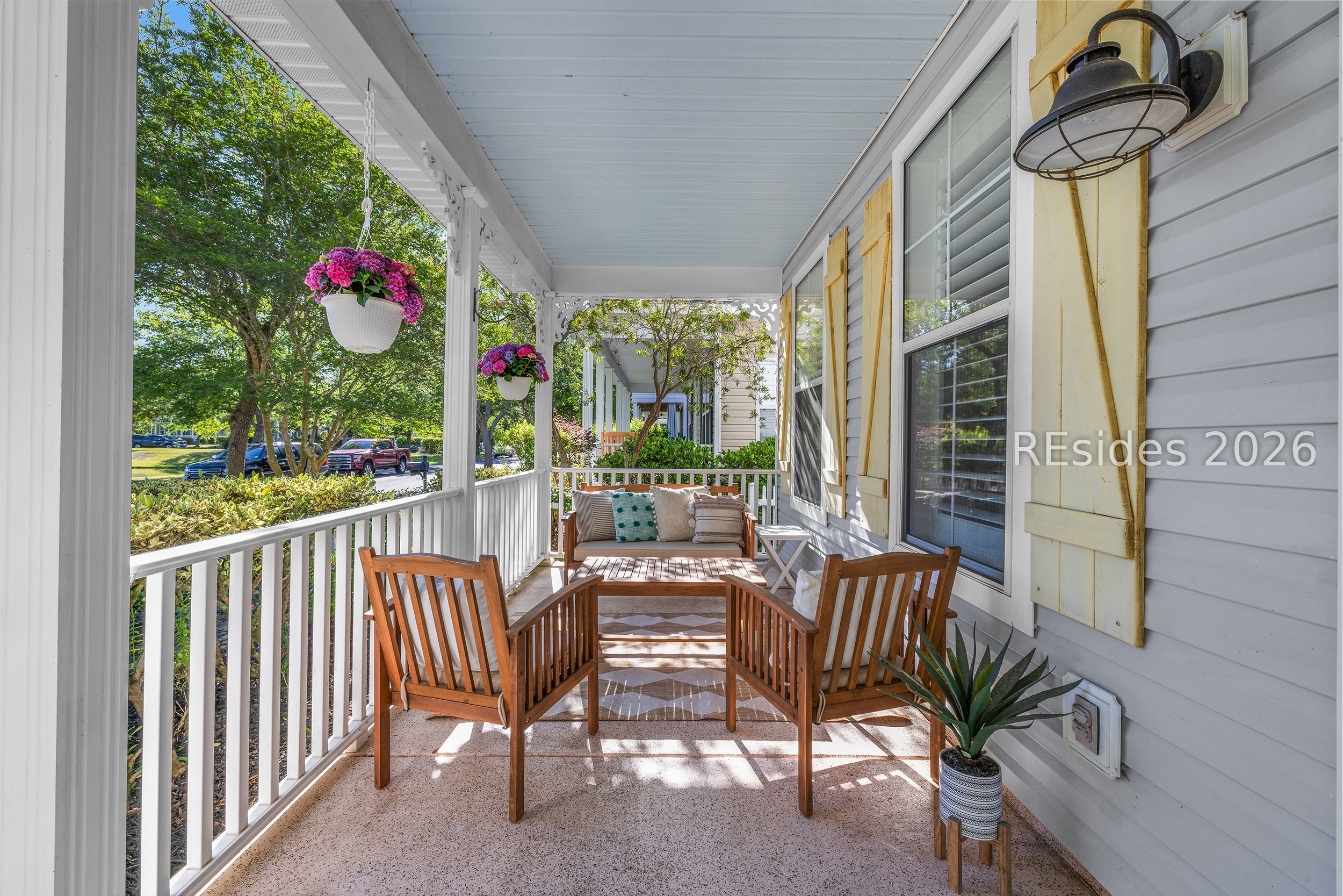 37 5th Avenue