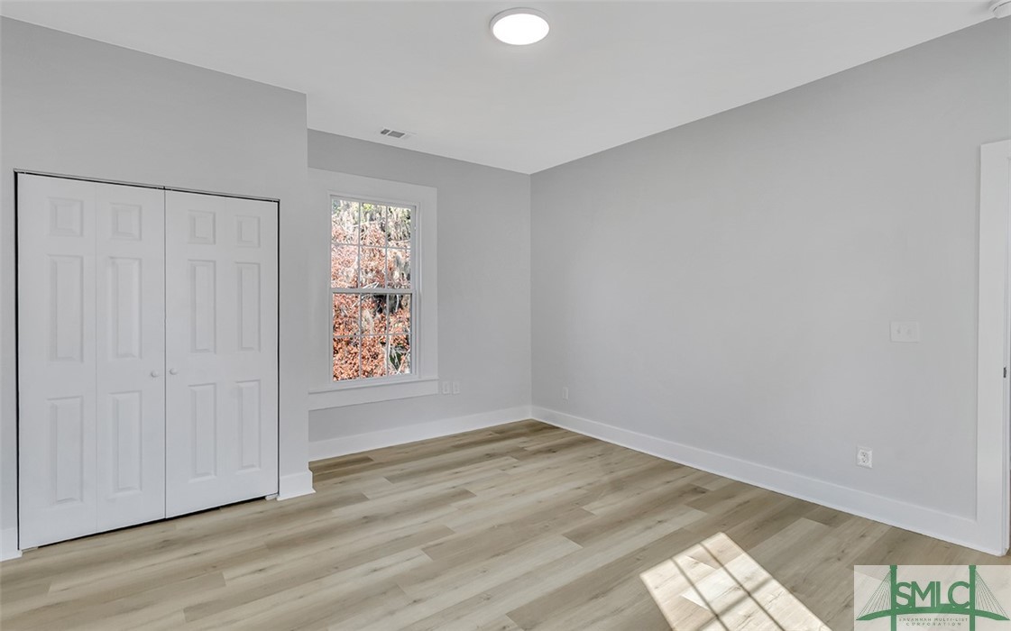 135 SW McQueen Street