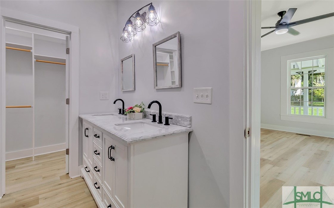 135 SW McQueen Street