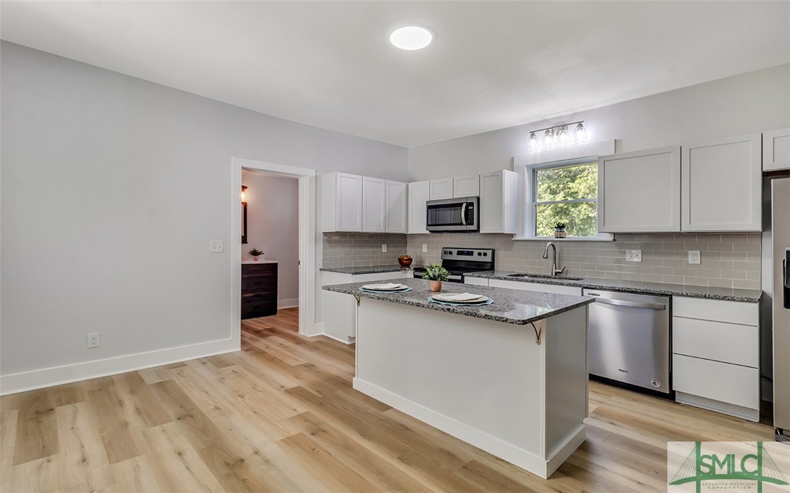 135 SW McQueen Street