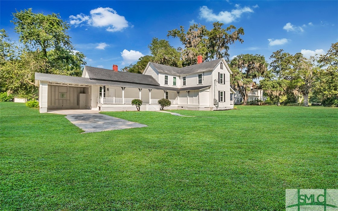 135 SW McQueen Street