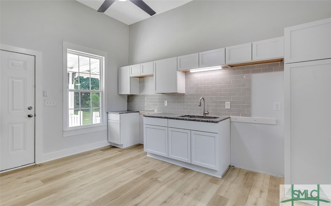 135 SW McQueen Street