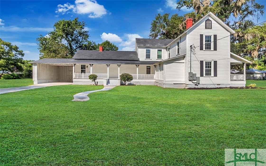 135 SW McQueen Street