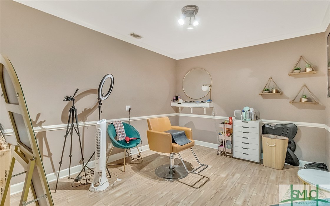 9100 White Bluff Road 406