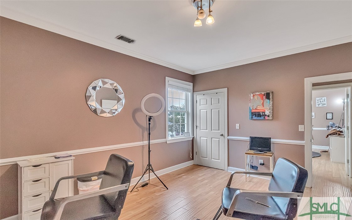 9100 White Bluff Road 406