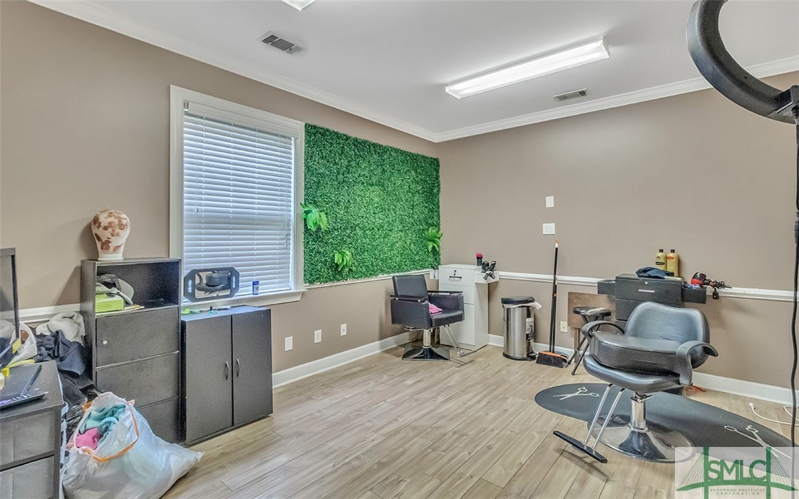 9100 White Bluff Road 406