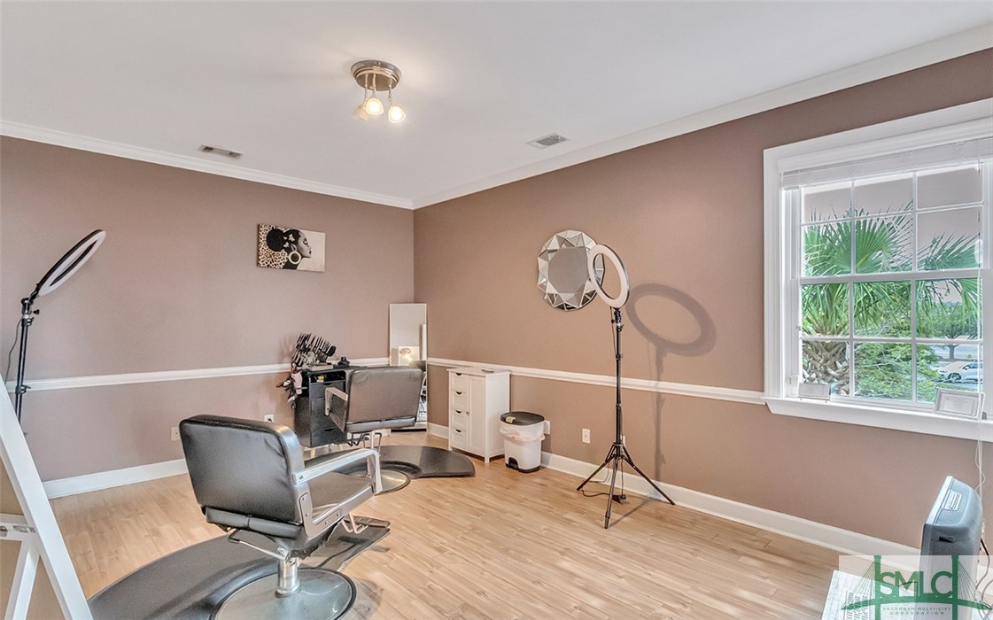 9100 White Bluff Road 406