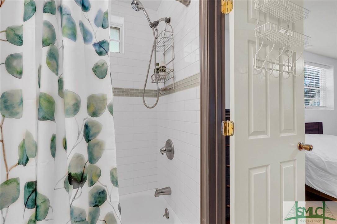 122 E Fairmont Avenue