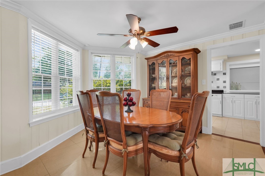 122 E Fairmont Avenue