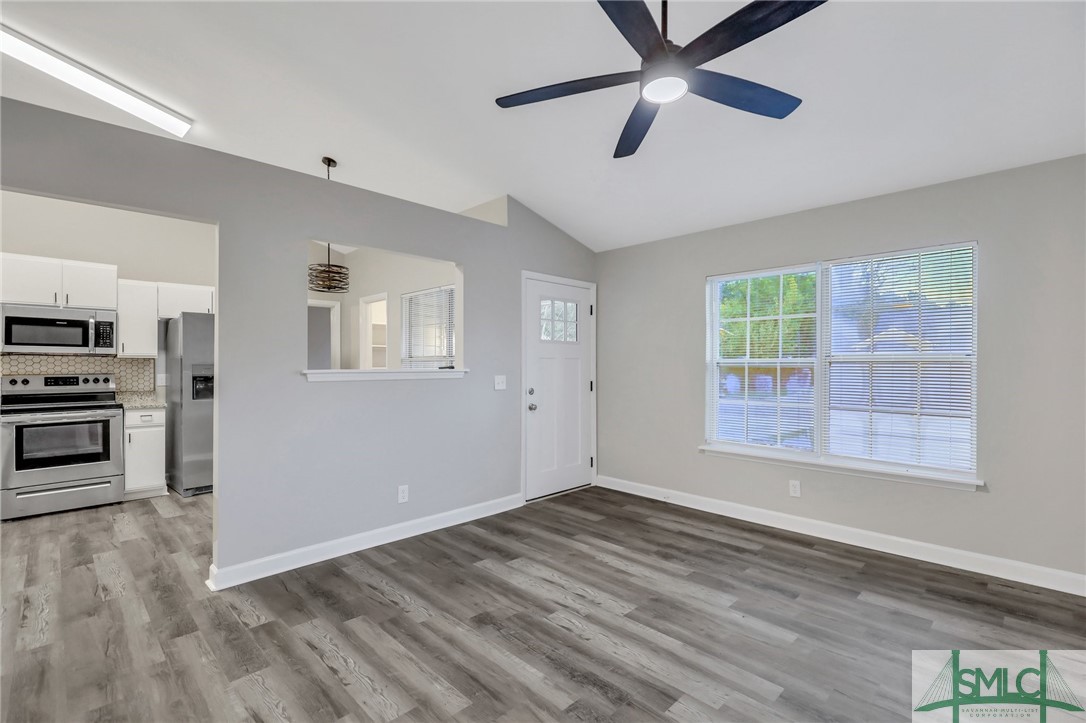 9 QUAIL HOLLOW Court W