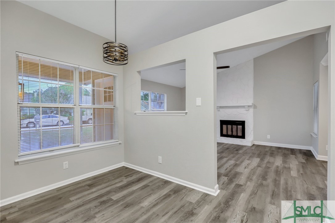 9 QUAIL HOLLOW Court W