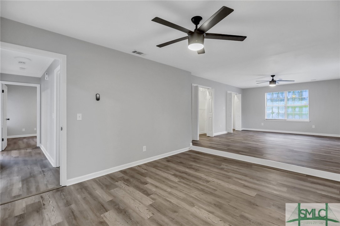 9 QUAIL HOLLOW Court W