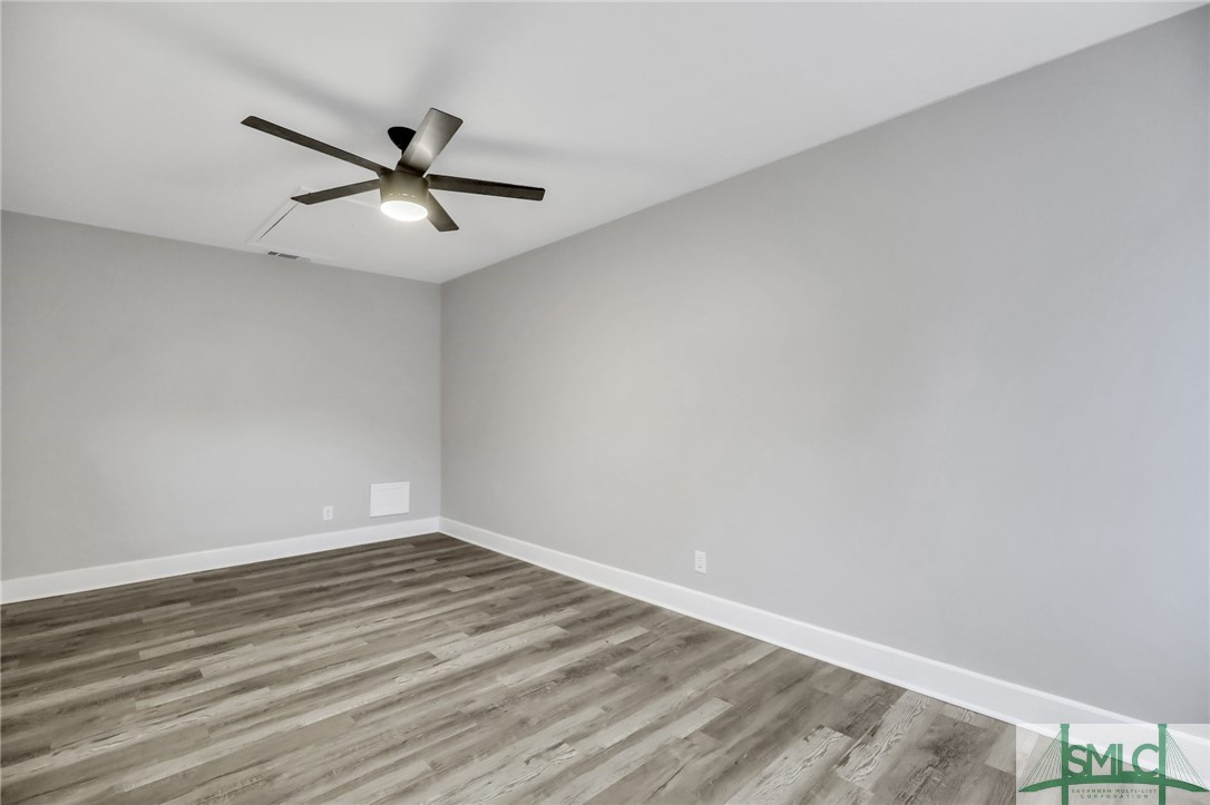 9 QUAIL HOLLOW Court W