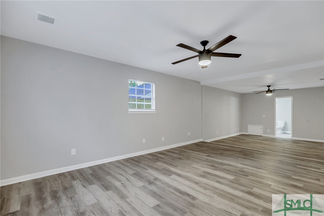 9 QUAIL HOLLOW Court W