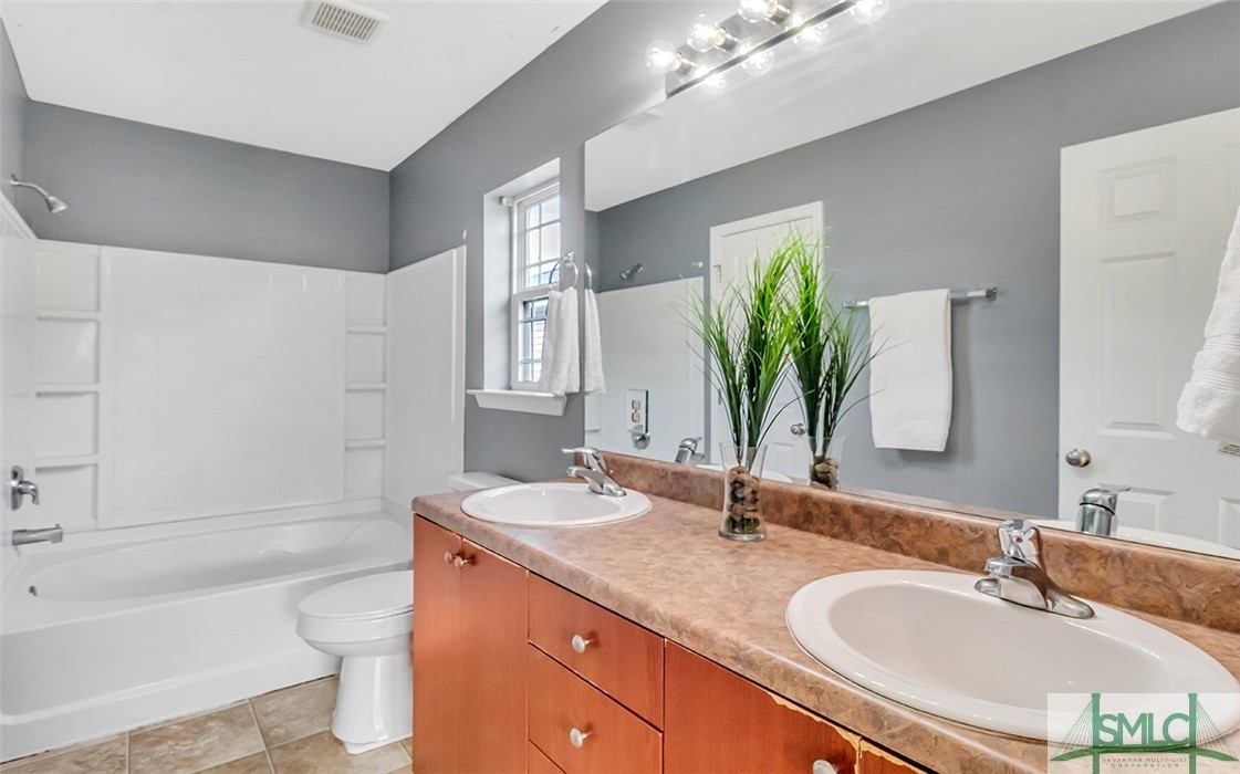 167 Lakepointe Drive