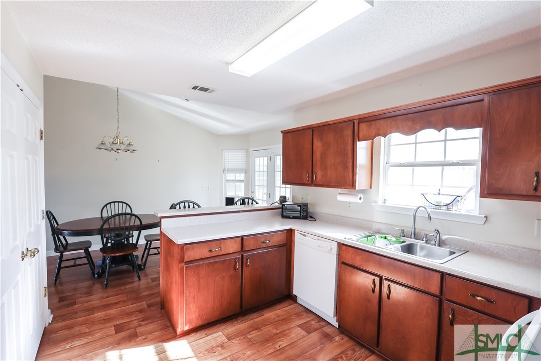 1221 Nautical Drive SE