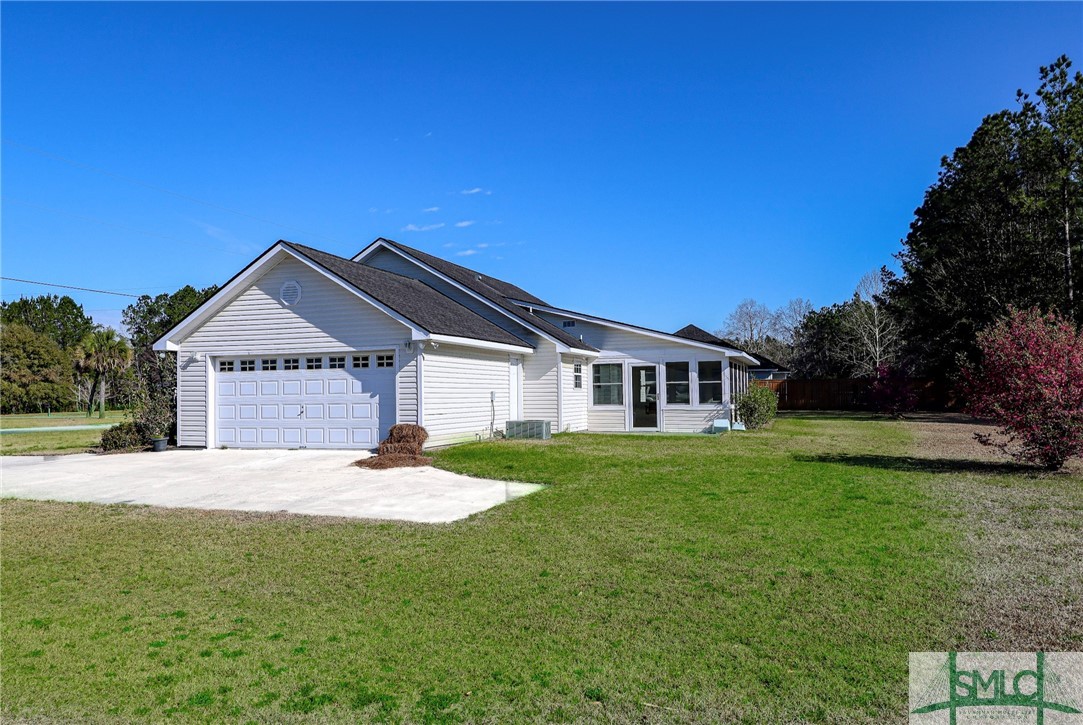 1221 Nautical Drive SE