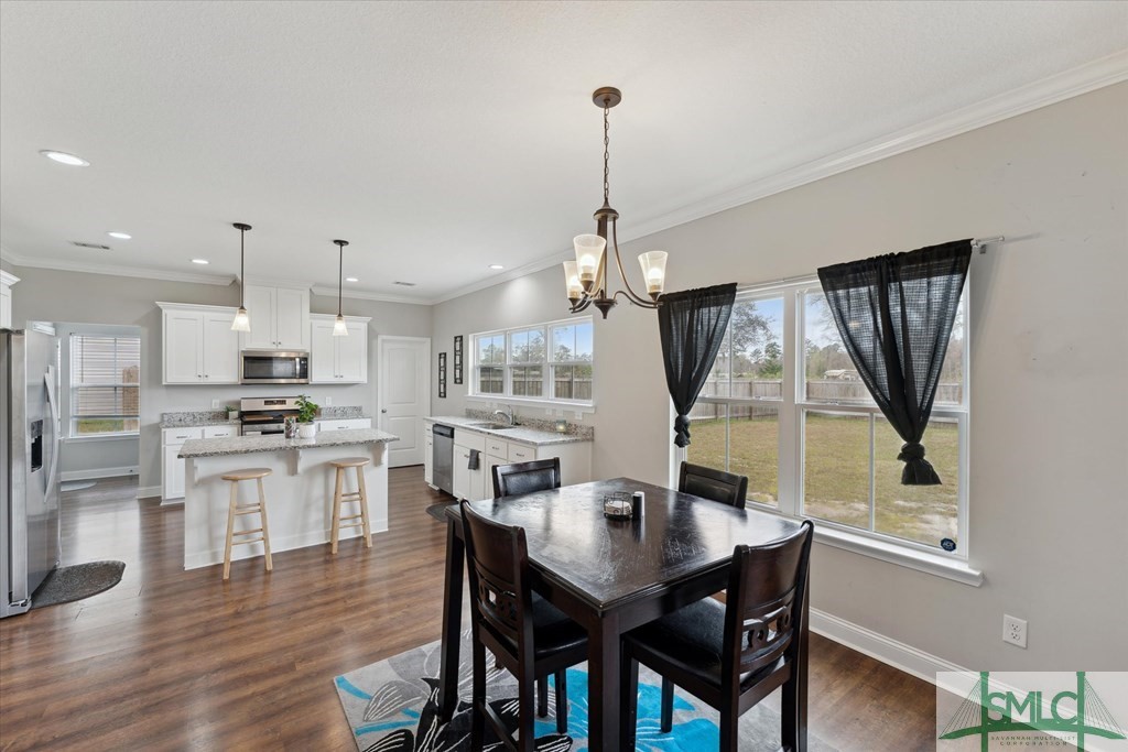 117 SE Allen Rawls Way