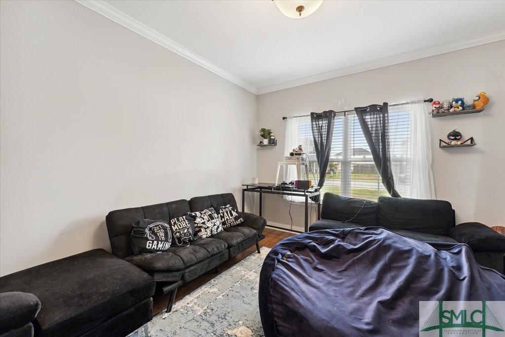 117 SE Allen Rawls Way