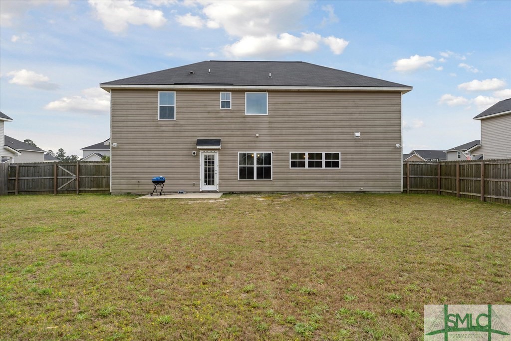 117 SE Allen Rawls Way