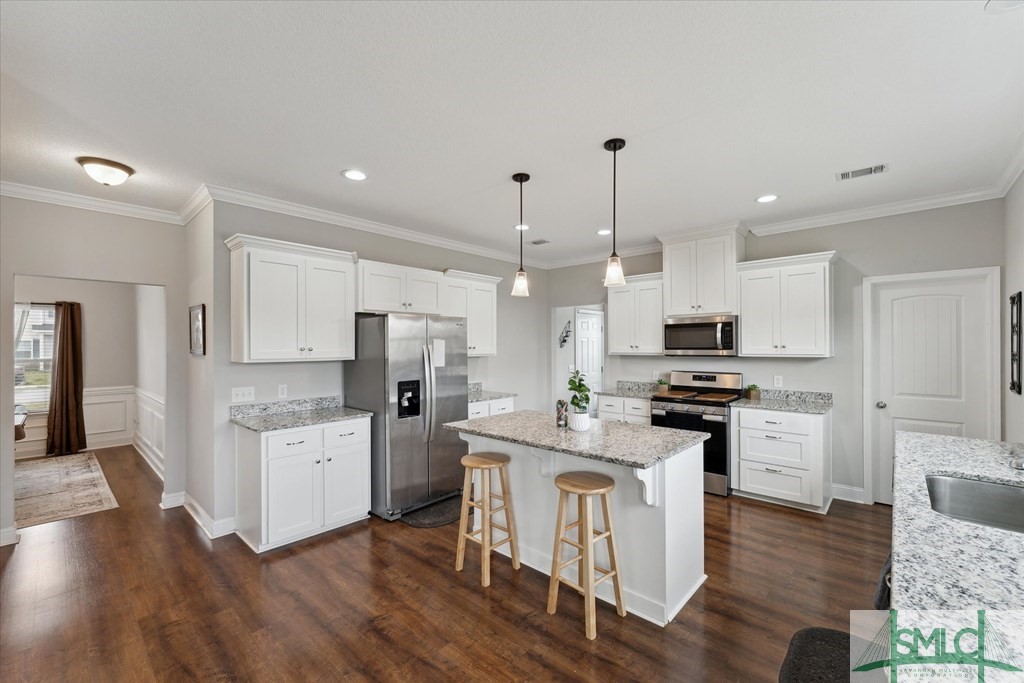 117 SE Allen Rawls Way