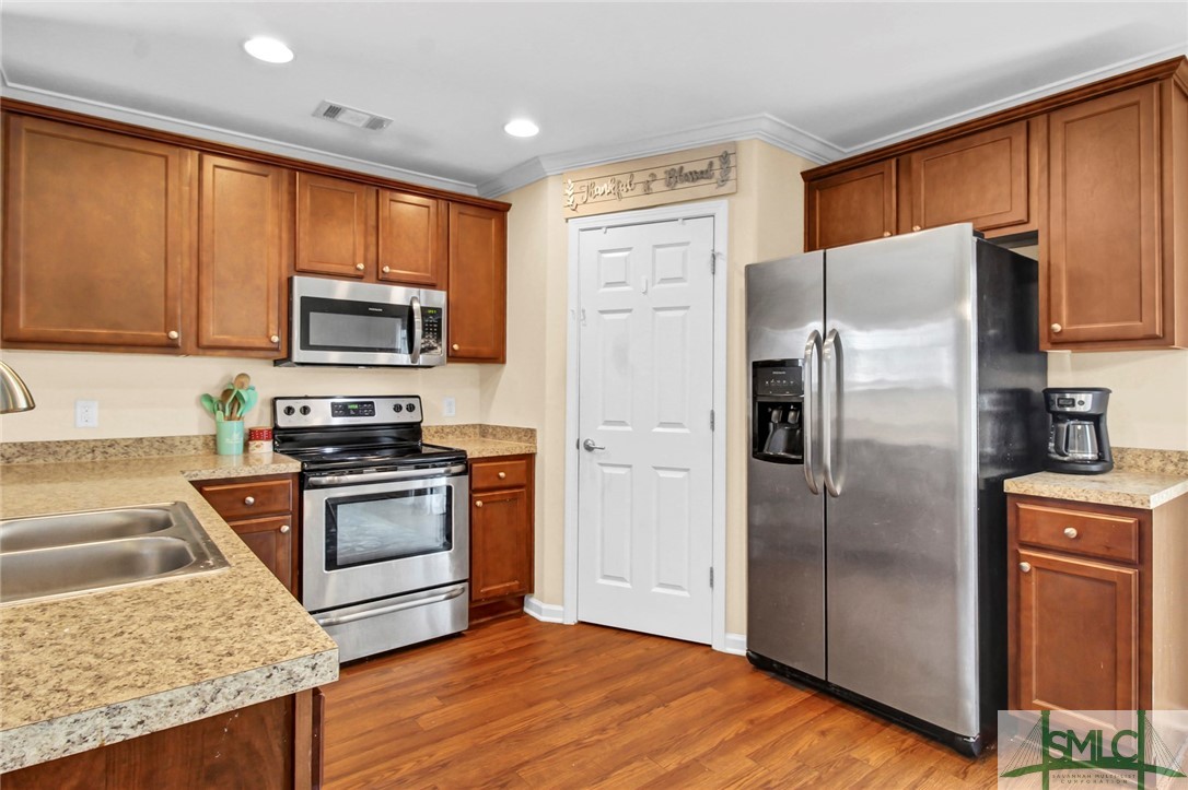 109 Roseberry Circle