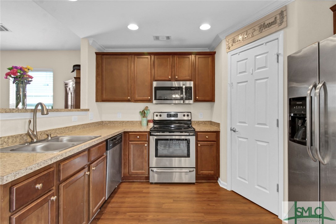 109 Roseberry Circle