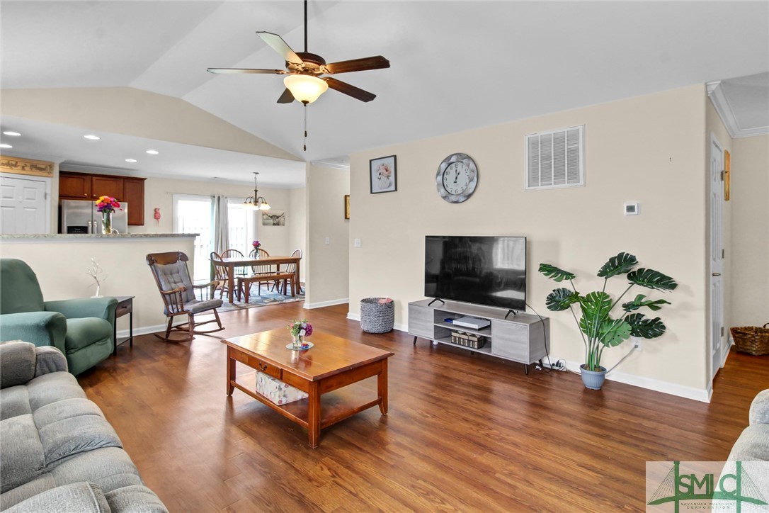 109 Roseberry Circle