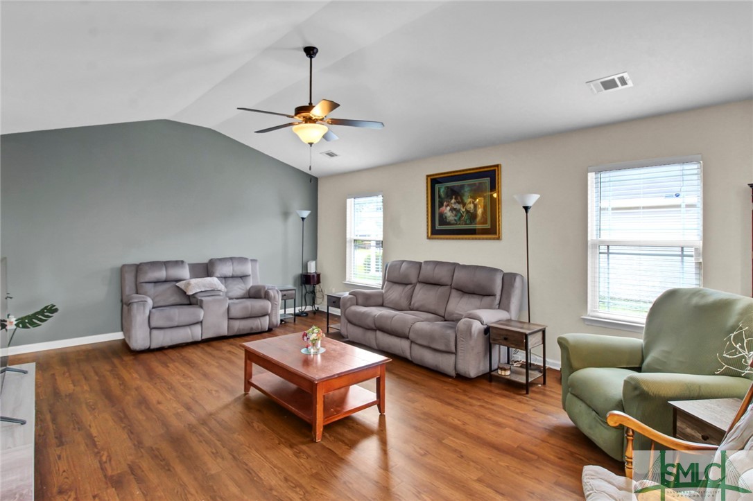 109 Roseberry Circle