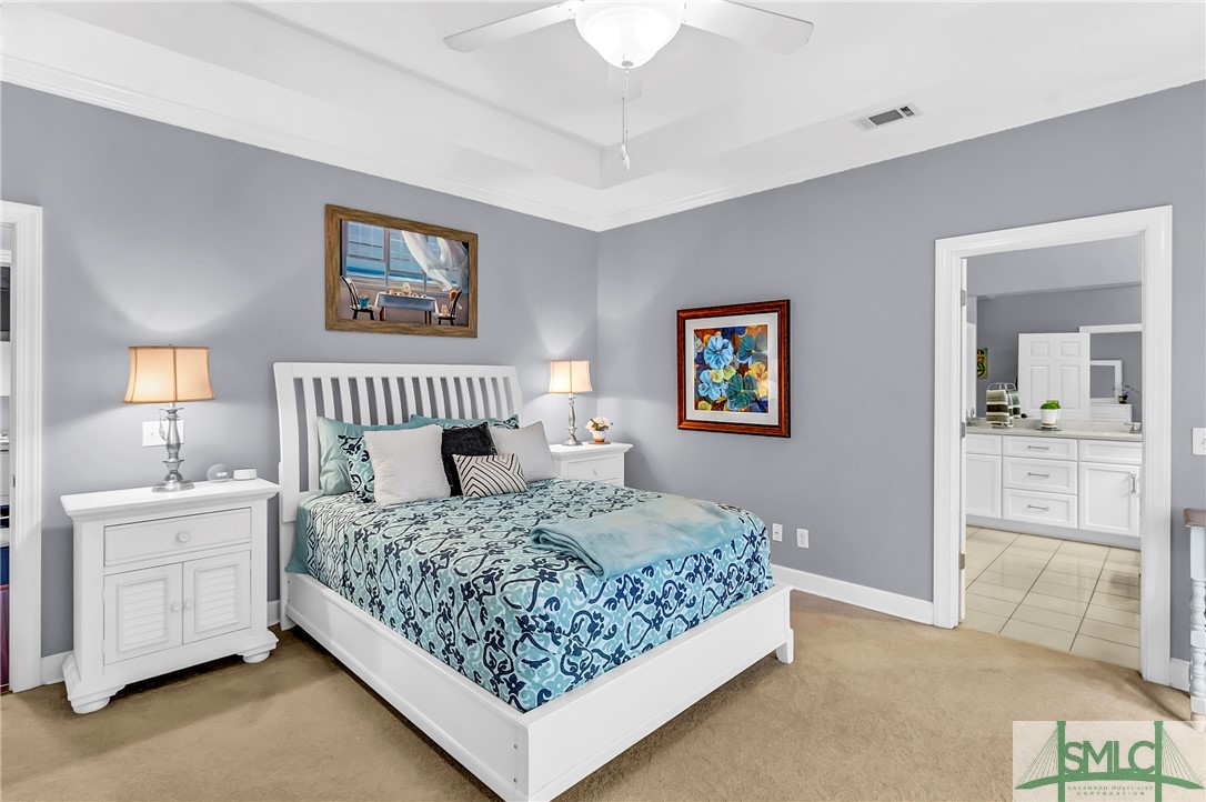 33 Lake Heron Court W