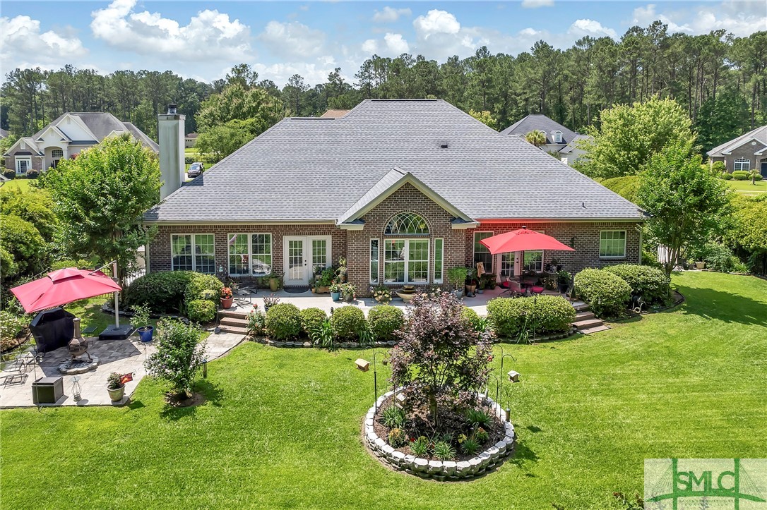 33 Lake Heron Court W