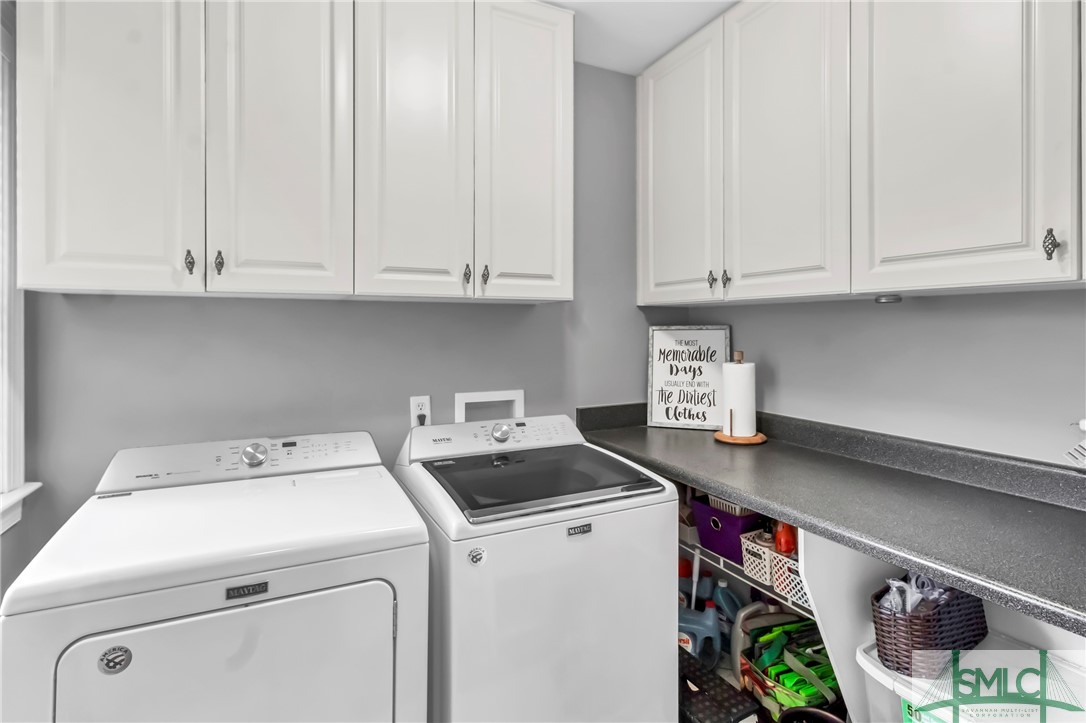 33 Lake Heron Court W