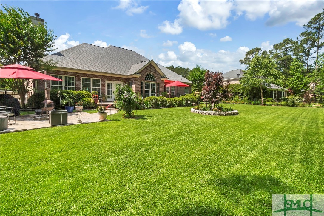 33 Lake Heron Court W