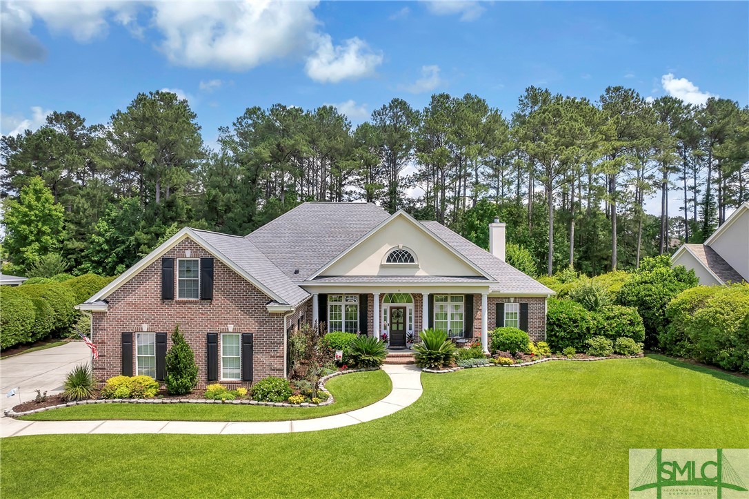 33 Lake Heron Court W