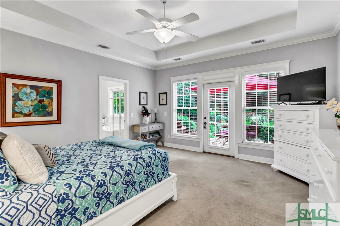 33 Lake Heron Court W