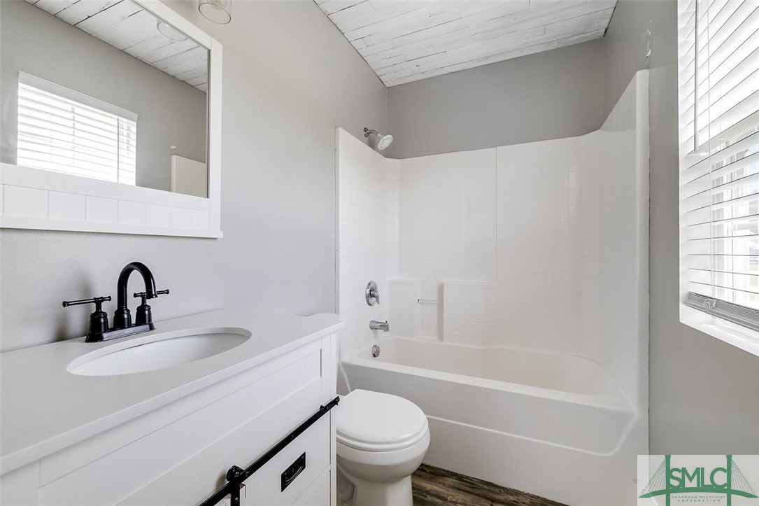 211 Middle Creek Road