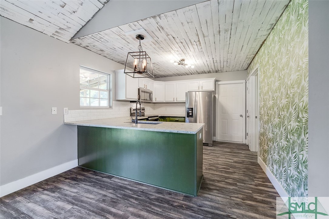 211 Middle Creek Road