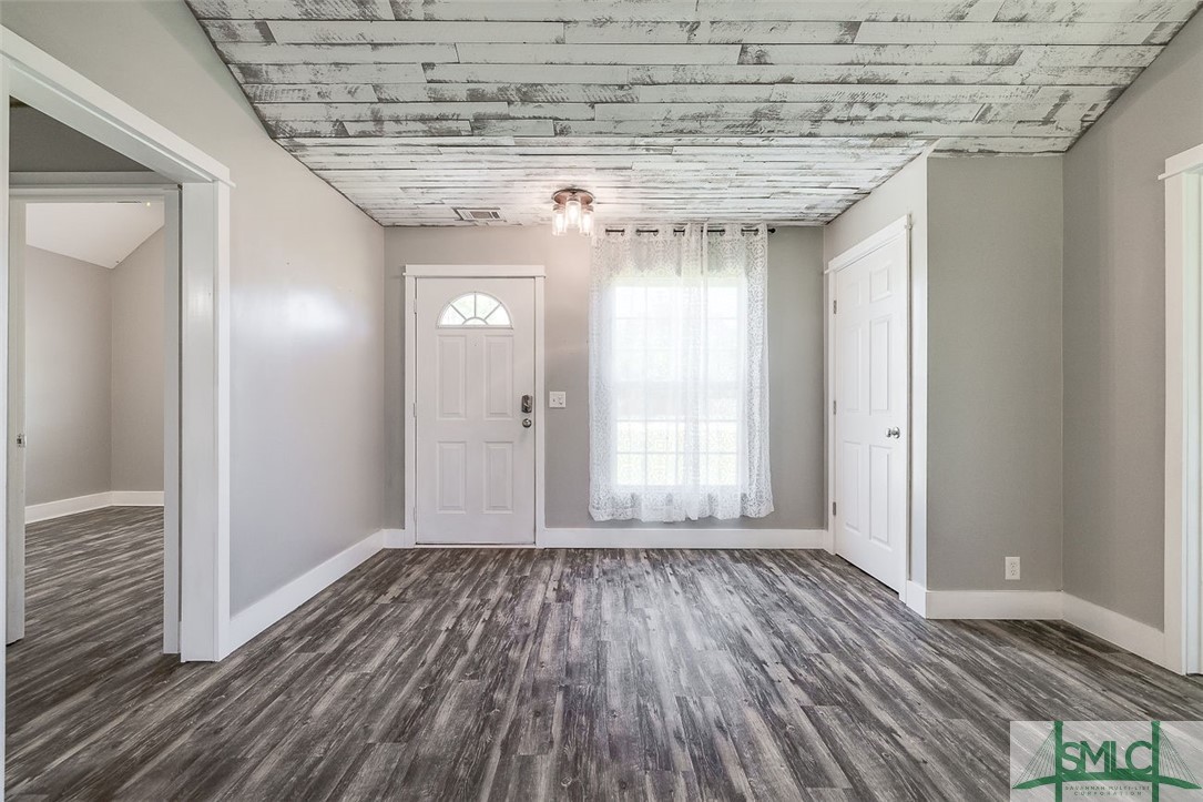 211 Middle Creek Road