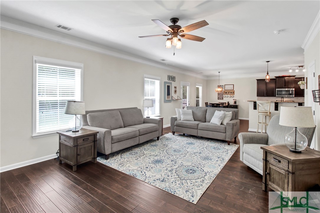 132 Green Paddock Circle