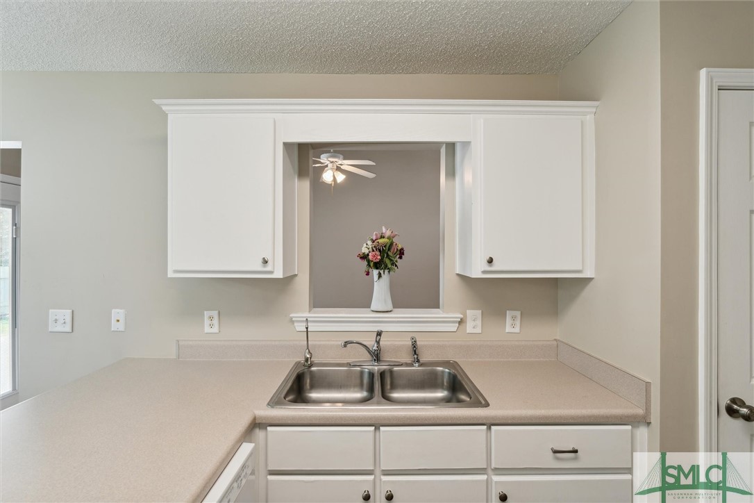 233 Pampas Drive