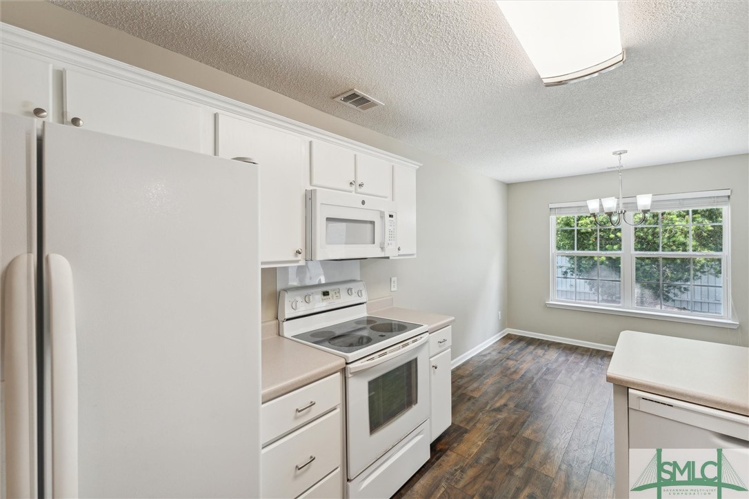 233 Pampas Drive