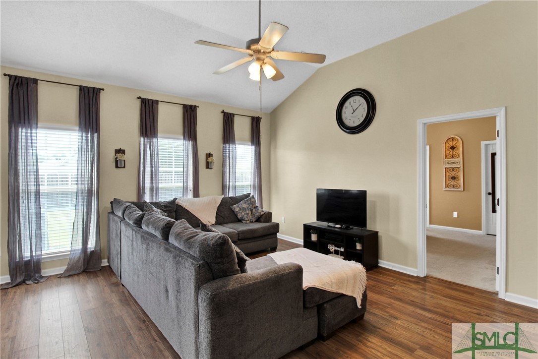 123 Willow Point Circle