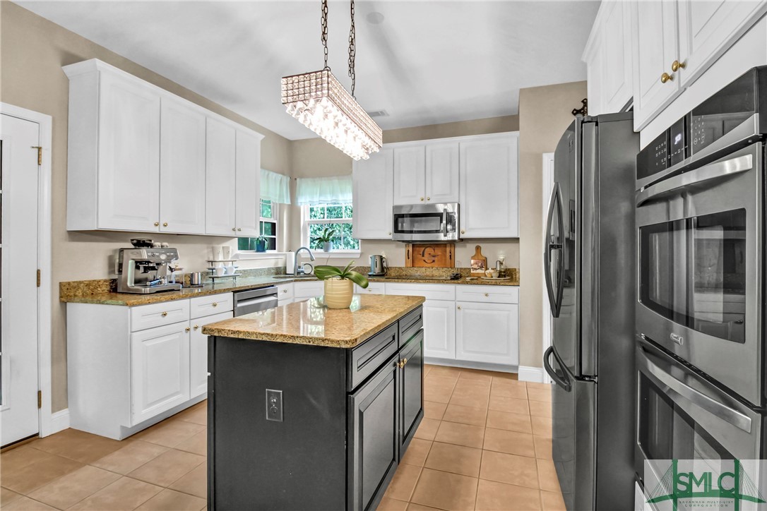 62 Roswell Trail