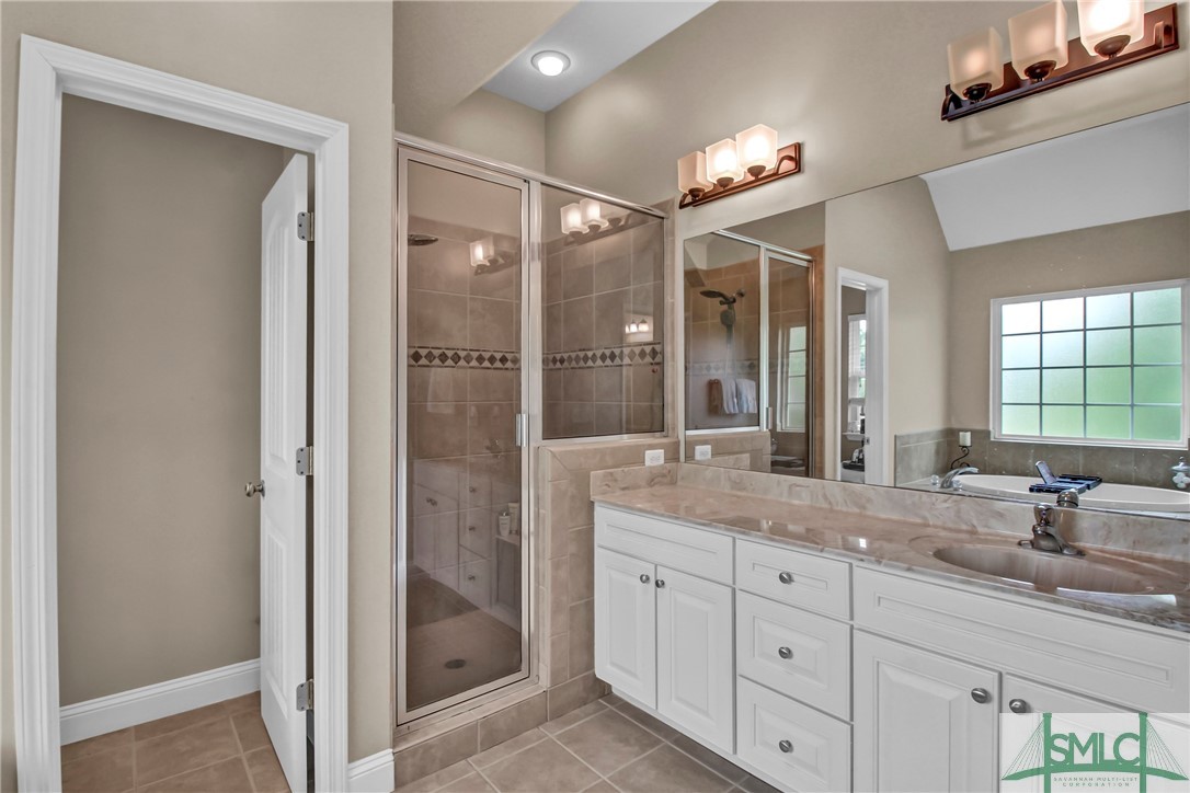 62 Roswell Trail
