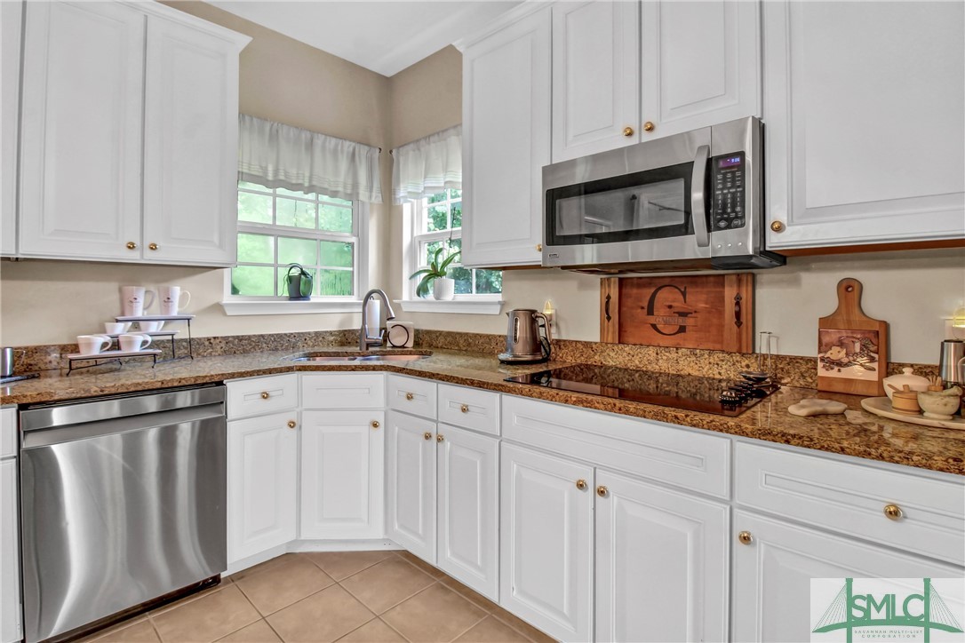 62 Roswell Trail