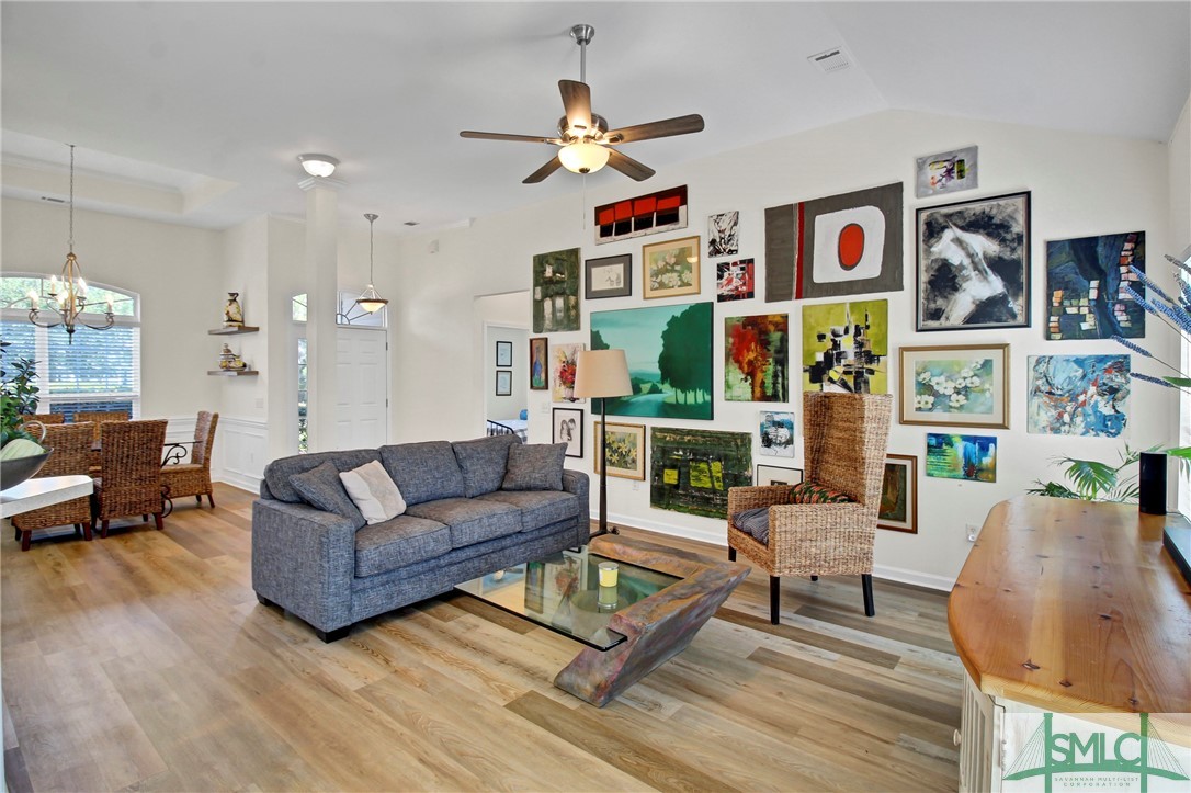 121 Willow Point Circle